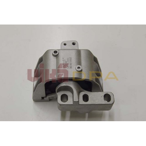 опора двигателя