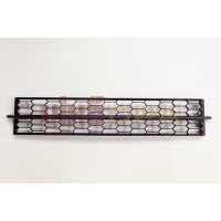 решетка бампера переднего центральная