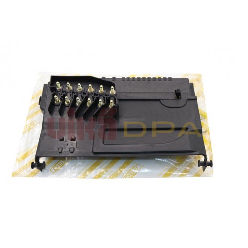 площадка под короб предохранителей (на аккумулятор