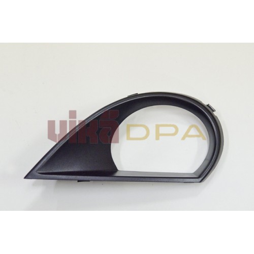 решетка бампера правая