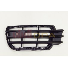 заглушка бампера переднего левая