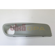 заглушка противотуманной фары правая