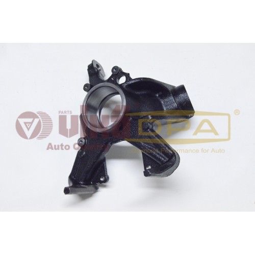 кулак поворотный правый