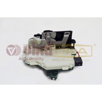 замок двери передней левой